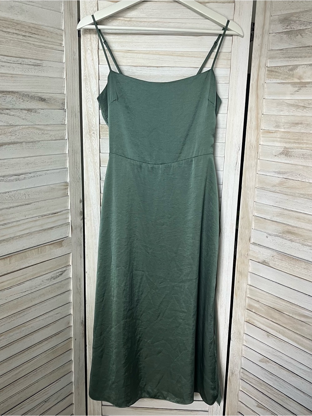Aritzia Wilfred Magdalena Satin Midi Dress